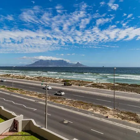 Beach Daze Bloubergstrand Exterior photo