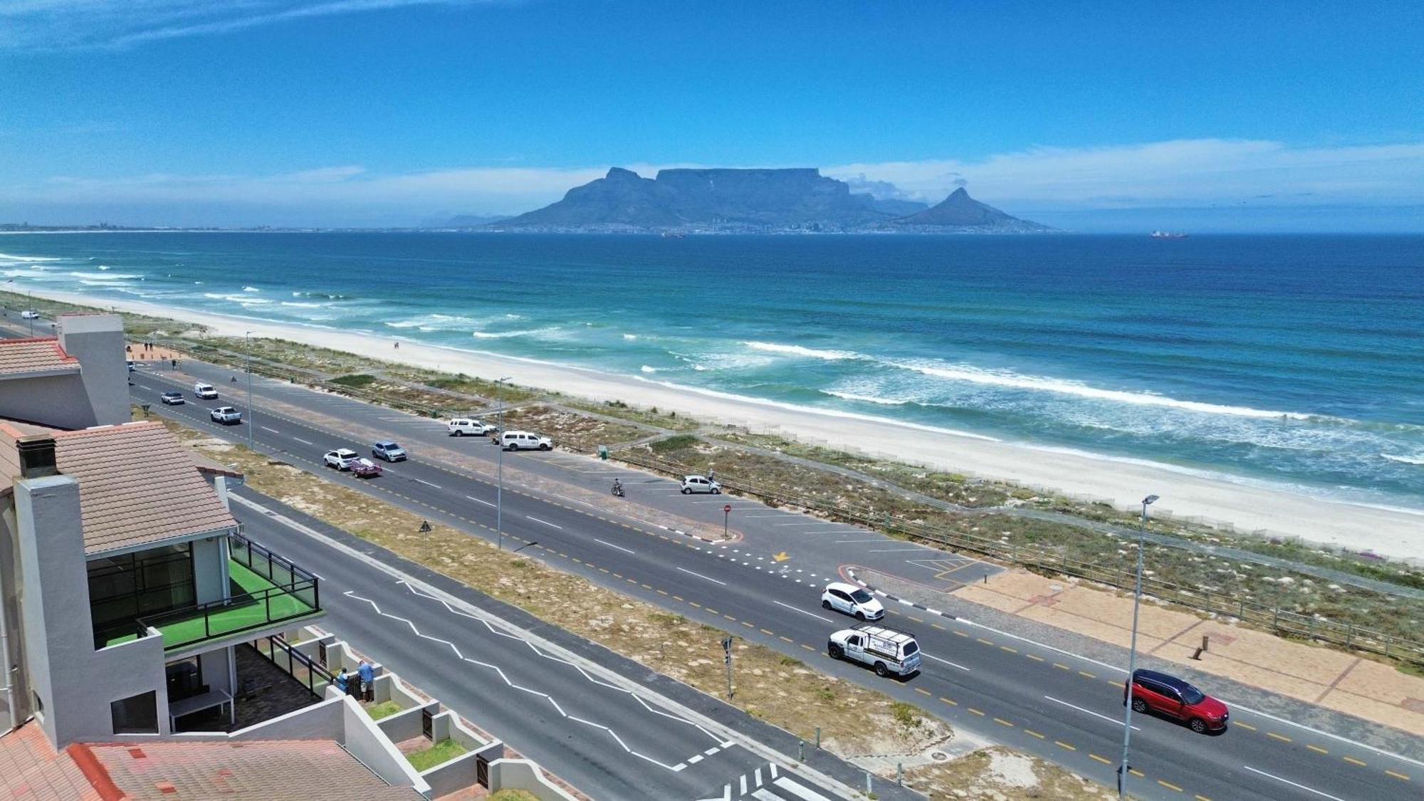 Daze Apartment Bloubergstrand
